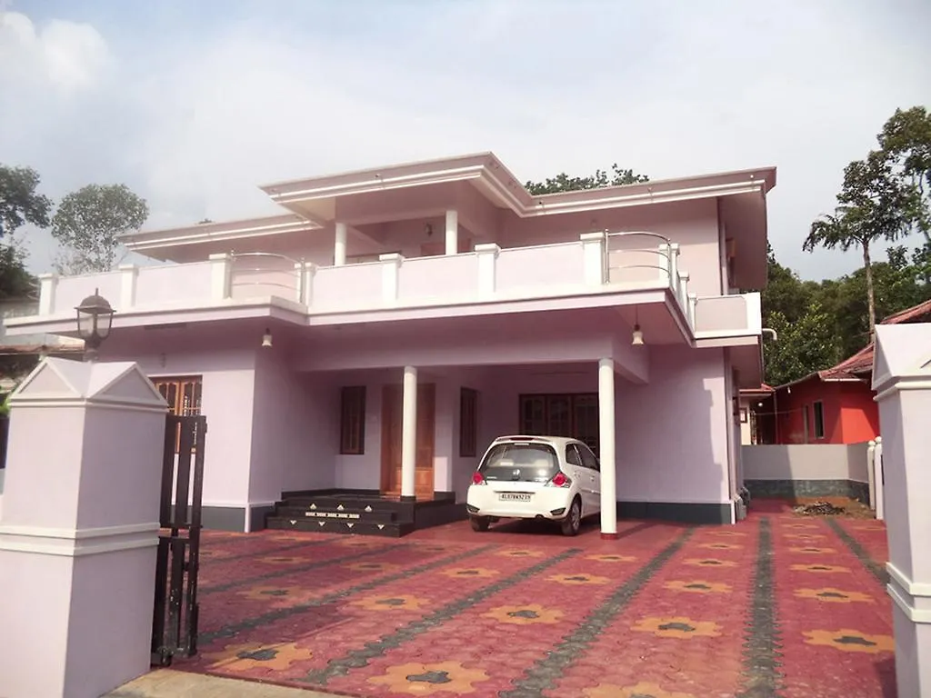 Homestay Keerthi Homes Todupulai