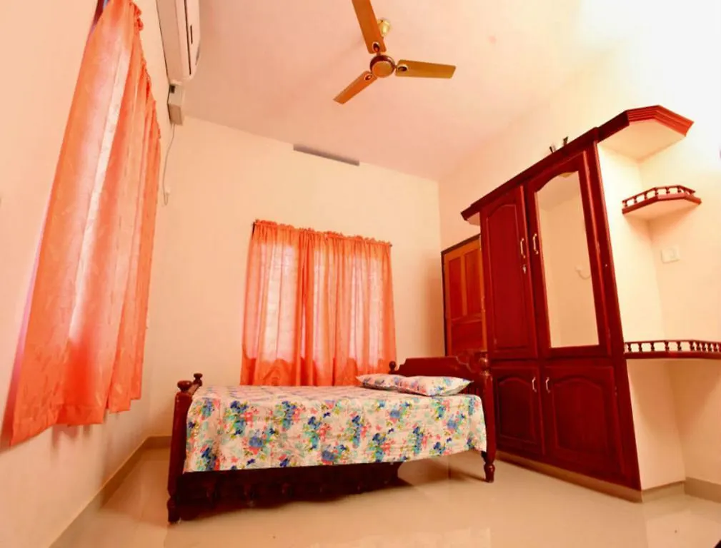 Keerthi Homes Todupulai Homestay
